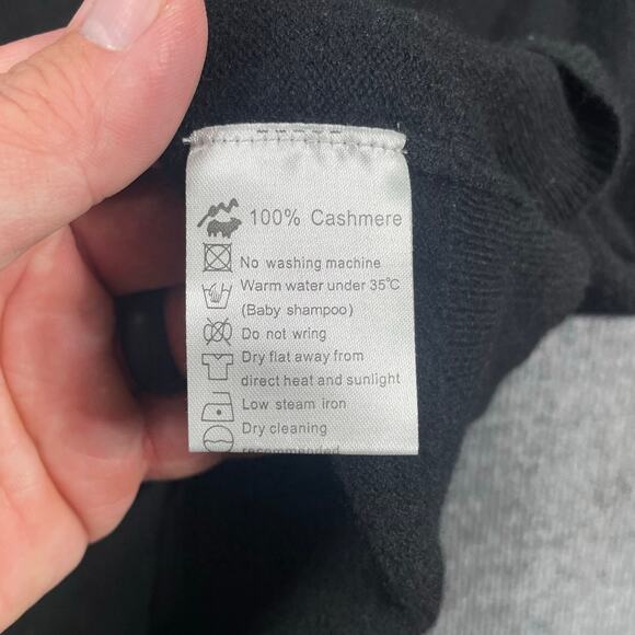 Cashmere Boutique Sweater Vest Men's Large Black 100% Cashmere Golf Casual - Picture 7 of 10